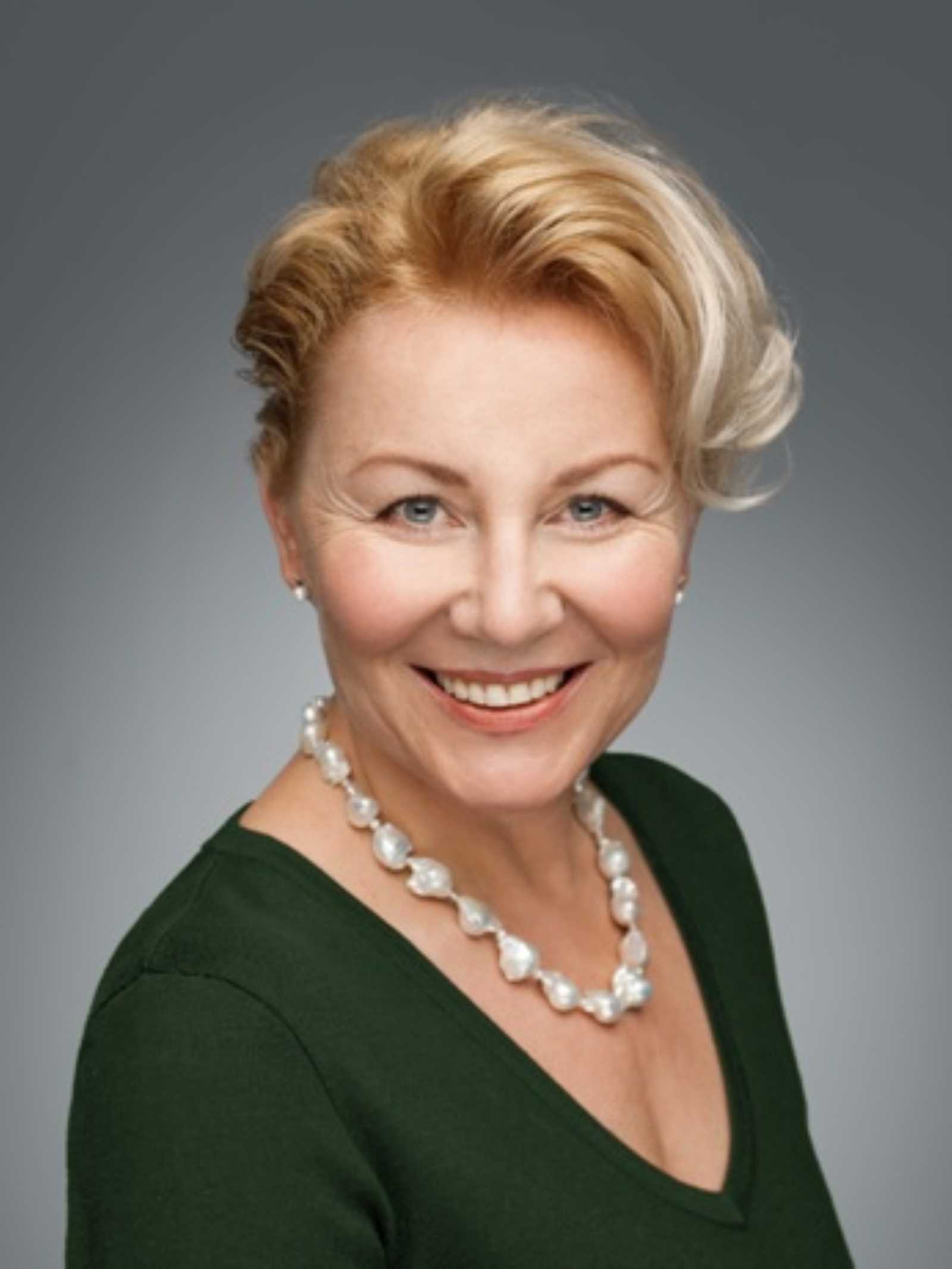 PhDr. Iva Moravcová